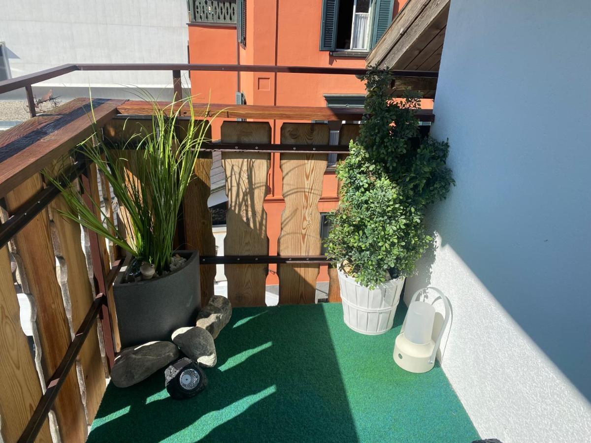 Dachwohnung In Der Mitte Von Laax-Dorf Esterno foto