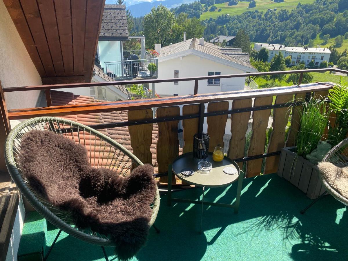 Dachwohnung In Der Mitte Von Laax-Dorf Esterno foto